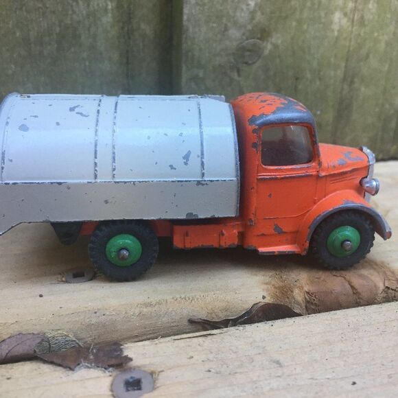 Vintage 1962 DINKY Toys Bedford Meccano Ltd Dome Dump Truck with lift loader - Picture 1 of 9